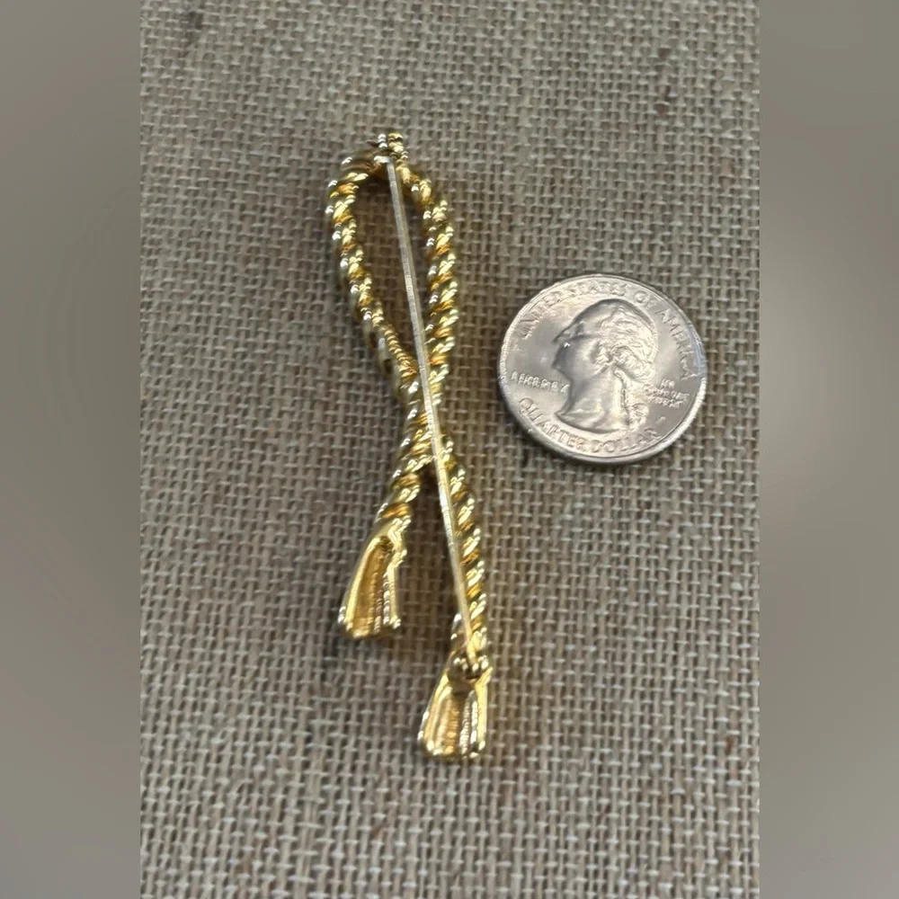 Vintage Monet Gold Tone Twisted Rope Tassel Pin Brooch